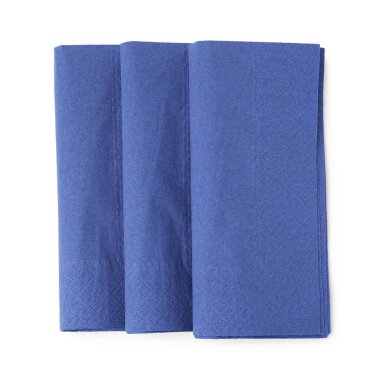 Mavi kağıt mendiller beyaz üzerine izole edilmiş, üst görünüm