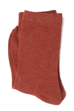Bir çift kırmızımsı kahverengi çorap beyaz, üst görünümde izole