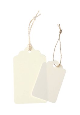 Beyaz üzerinde izole edilmiş dizgileri olan boş etiketler