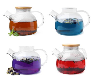 Beyaza izole edilmiş cam çaydanlıklardaki farklı çay türleri.