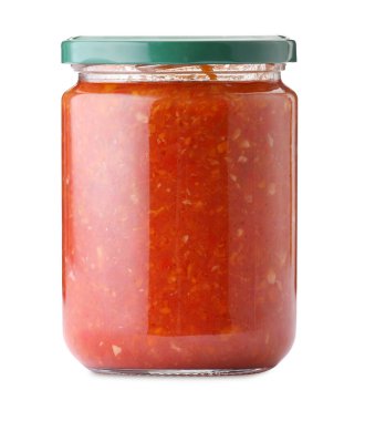 Kavanozdaki leziz leço beyaza izole edilmiş.