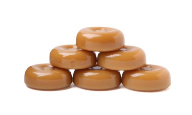 Beyaz üzerine izole edilmiş lezzetli sert şekerleme.