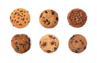 Lezzetli çikolata parçacıklı kurabiyeler, beyaz, set