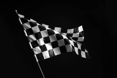 Siyah arkaplanda bir yarış bayrağı