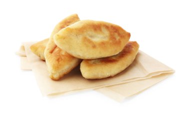 Lezzetli kızarmış pirizky (doldurulmuş turtalar) beyaz üzerine izole edilmiş.