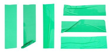 Yapışkan bant parçaları beyaz üzerine izole edilmiş.