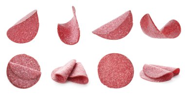 Beyaz arkaplanda salam dilimleri, kolaj