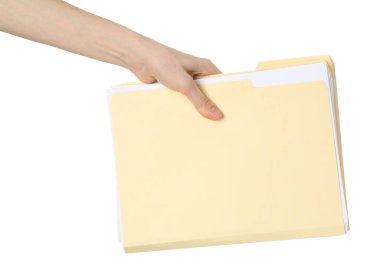 Beyaz arkaplanda kağıt dosya dizinleri tutan kadın, yakın plan