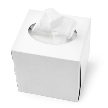 Beyaz mendillerle izole edilmiş kağıt mendillerle dolu kutu.