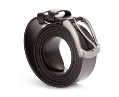 Bir kahverengi deri kemer beyaza izole edilmiş.