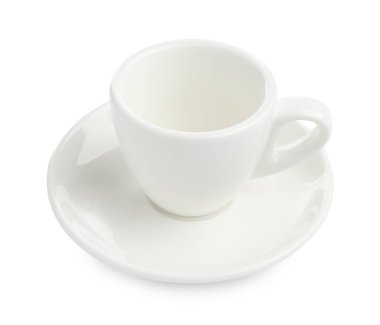 Boş kahve fincanı ve beyaz tabağı.