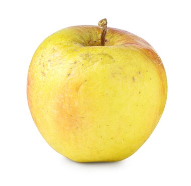 Kırış kırış bir elma beyaza izole edilmiş.