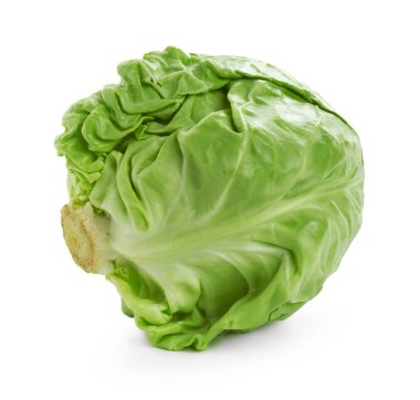 Taze yeşil lahana beyaza izole edilmiş.