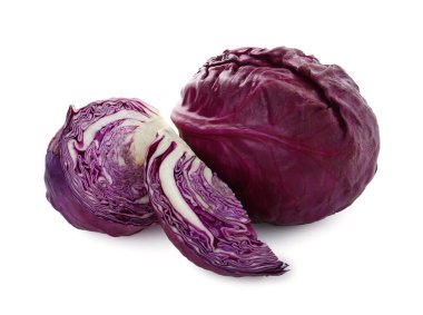 Taze kırmızı lahanaların tamamı beyaza izole edilmiş.