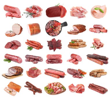 Beyaz arka planda işlenmiş lezzetli et ürünleri, kolaj