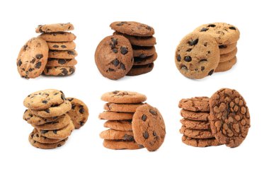 Beyaza izole edilmiş çikolatalı kurabiyeler, kolaj.