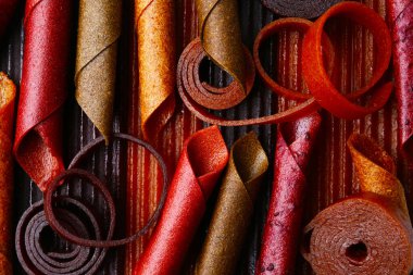 Arka plan olarak lezzetli meyve derisi, üst manzara.