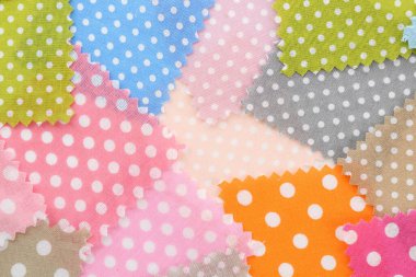 Arka plan olarak farklı kumaş örnekleri, üst görünüm