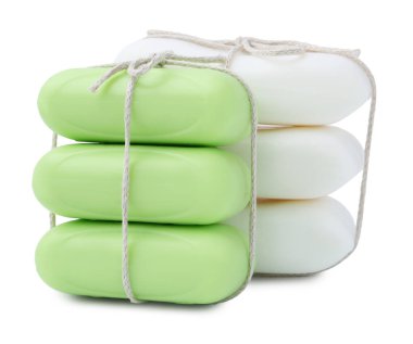 Birçok sabun beyaz üzerine izole edilmiş. Kişisel temizlik.