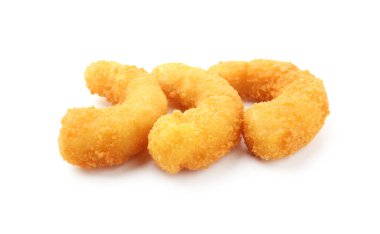 Beyaz tenli üç lezzetli tempura karidesi.