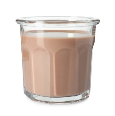 Lezzetli çikolatalı süt, beyaz bardakta.