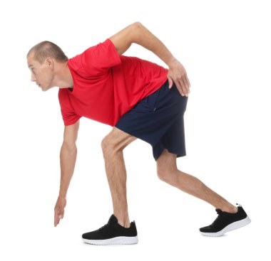 Beyaz arkaplanda başlangıç konumunda çalışan