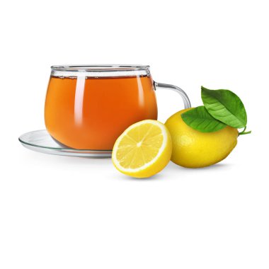 Cam bardakta çay ve beyaz arka planda taze limon.