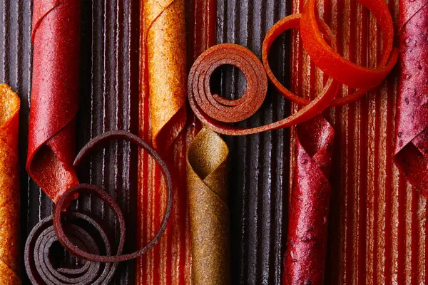 Arka plan olarak lezzetli meyve derisi, üst manzara.