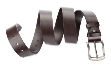 Bir kahverengi deri kemer beyaza izole edilmiş, yukarıda.