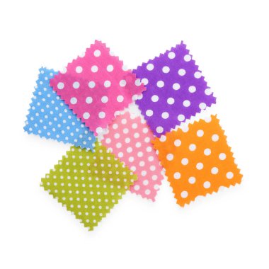 Puantiyeli kumaş örnekleri beyaz, üst görünümde izole