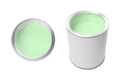 Pastel yeşili boya beyaz teneke üzerinde izole edilmiş. Üst ve yan görünüm
