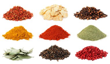 Beyaz arka planda farklı aromatik baharatlar, kolaj