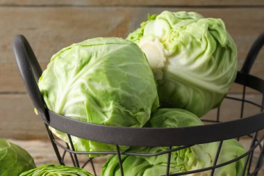 Taze lahana sepeti, yakın çekim görüntüsü.