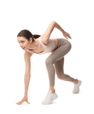 Beyaz arkaplanda başlangıç konumunda çalışan