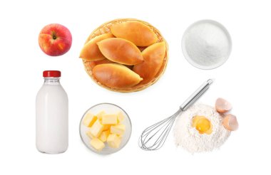 Pişmiş köfteler ve malzemeler beyaz ve sette izole edilmiş.