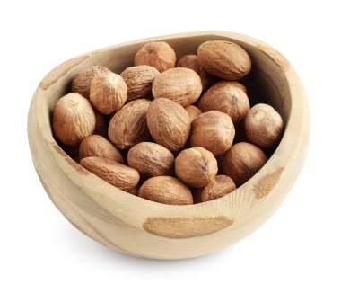 Beyazlar üzerinde izole edilmiş taze hindistan cevizleri.