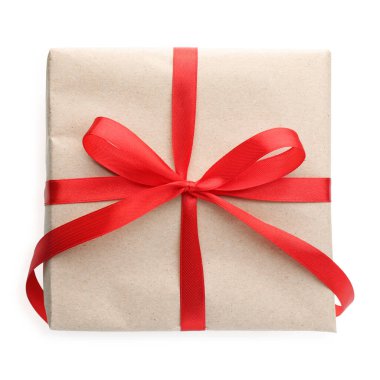 Kraft kağıdına sarılmış beyaz yay ile izole edilmiş, üst görünüm