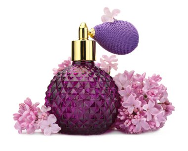 Parfüm ve güzel leylak çiçekleri beyaza izole edilmiş.