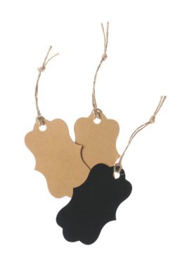 Beyaz üzerine izole edilmiş dizgileri olan farklı boş etiketler