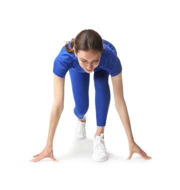 Beyaz arkaplanda başlangıç konumunda çalışan