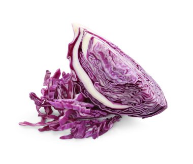 Beyaz üzerinde taze kırmızı lahana kes.