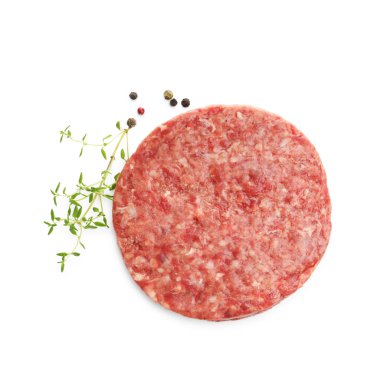 Hamburger ve baharatlar için taze çiğ köfte.