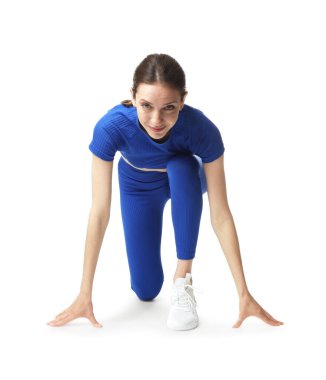 Beyaz arkaplanda başlangıç konumunda çalışan