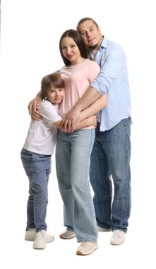 Beyaz arka planda sevimli aile portresi