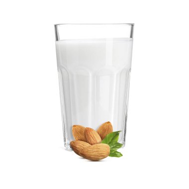 Bardakta fındık sütü ve beyaza izole edilmiş bademler.