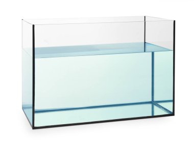 Beyaz üzerine su izole edilmiş cam akvaryum