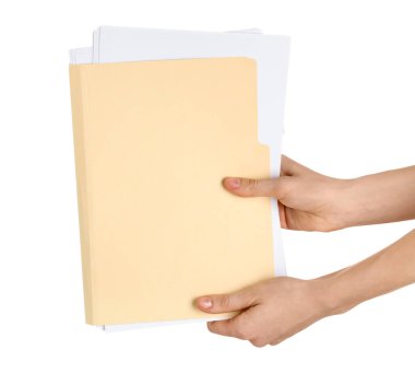 Beyaz arkaplanda kağıt dosya dizini tutan kadın, kapat