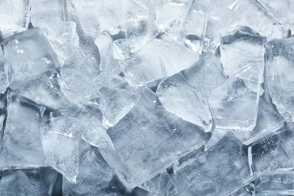 Arkaplan olarak temiz buz küpleri, yakın plan