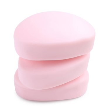 Beyaz üzerine izole edilmiş üç sabun çubuğu. Kişisel temizlik.