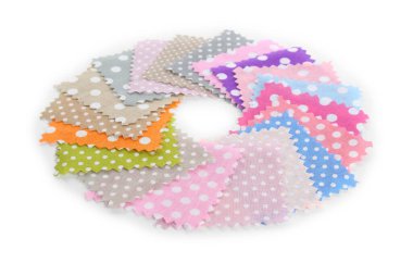 Benekli kumaş örnekleri beyazda izole edildi